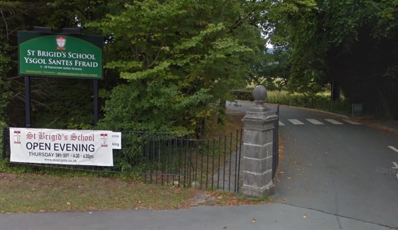 Pupils at Denbighshire school return to online learning due to