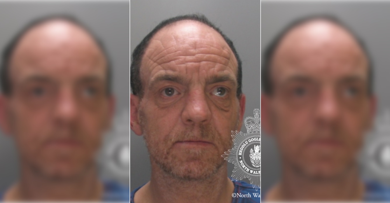 Man jailed for online grooming offences carried out whilst living in North Wales